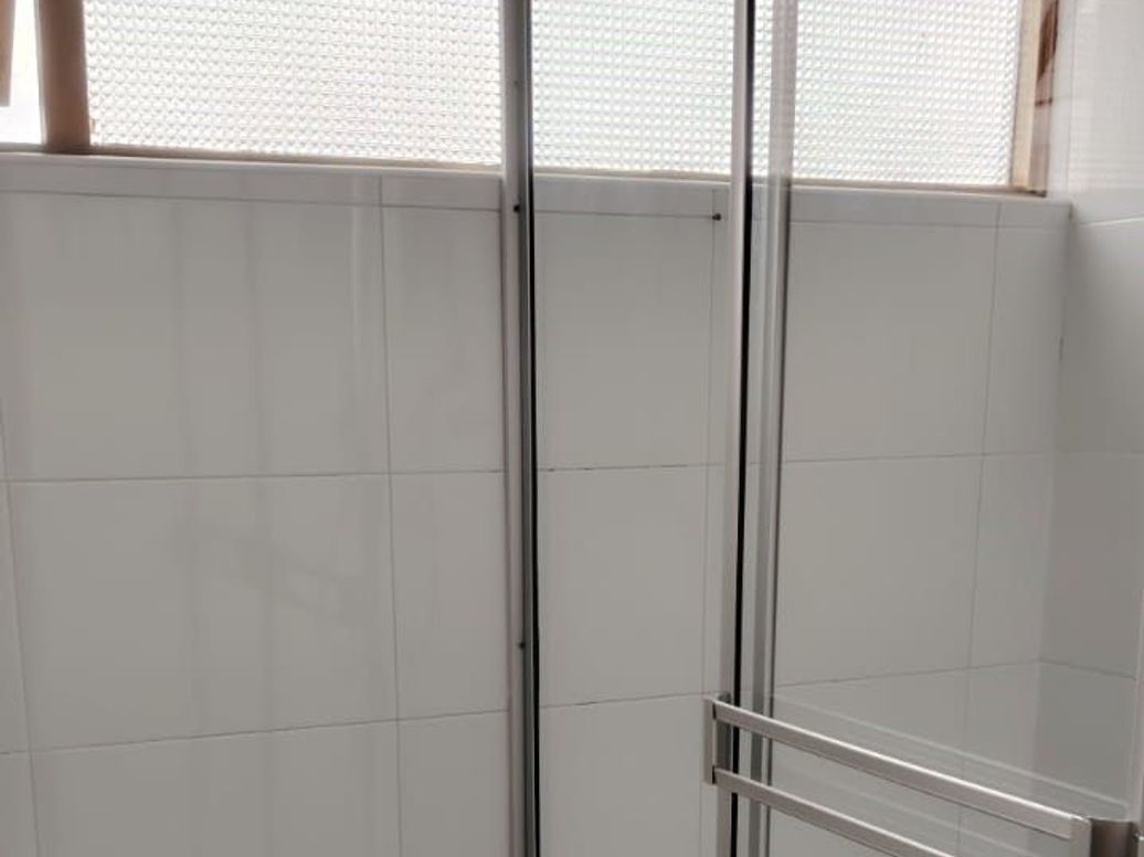 Casa de 5 alcobas en venta en Santa Barbara Central, Bogotá, 324 m² · foto 9 de 11