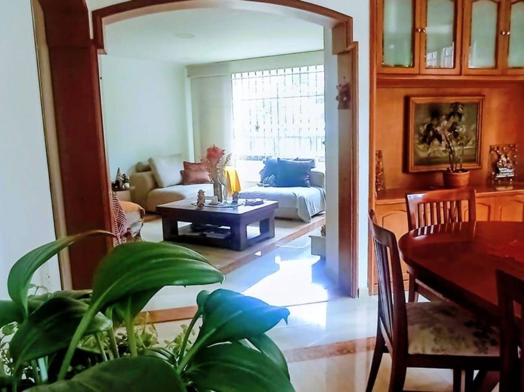 Apartamento de 3 alcobas en venta en Cr. Punta Del Este, Bogotá, 171 m² · foto 3 de 20