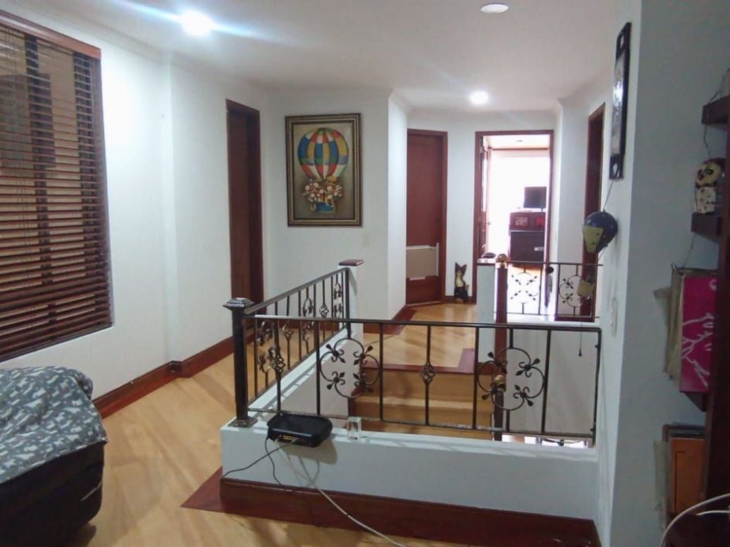 Apartamento de 3 alcobas en venta en Cr. Punta Del Este, Bogotá, 171 m² · foto 11 de 20