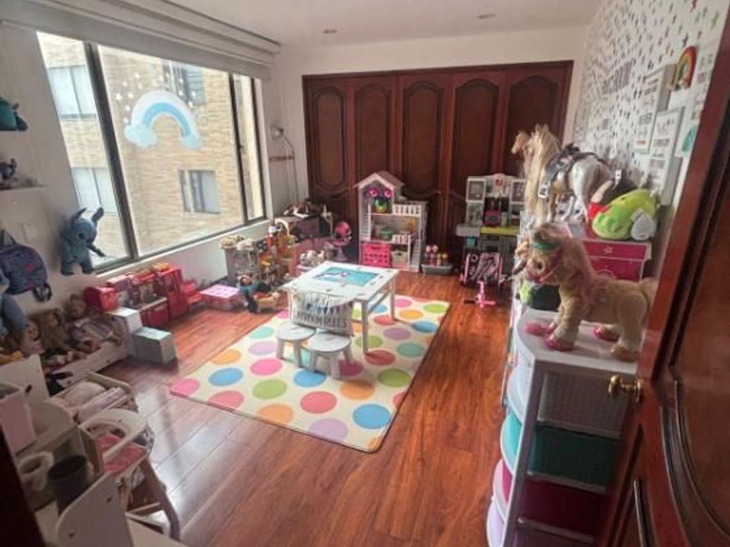 Apartamento de 3 alcobas en venta en Chico Norte Et. Ii, Bogotá, 188 m² · foto 13 de 20