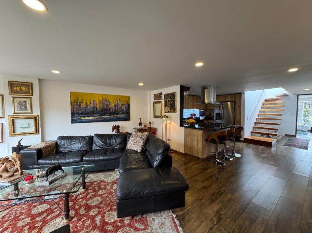 Apartamento de 2 alcobas en venta en Caobos Salazar, Bogotá, 175 m² · foto 3 de 20