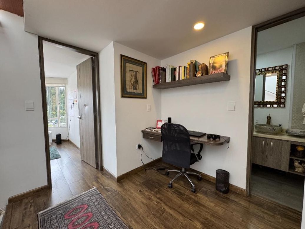 Apartamento de 2 alcobas en venta en Caobos Salazar, Bogotá, 175 m² · foto 7 de 20