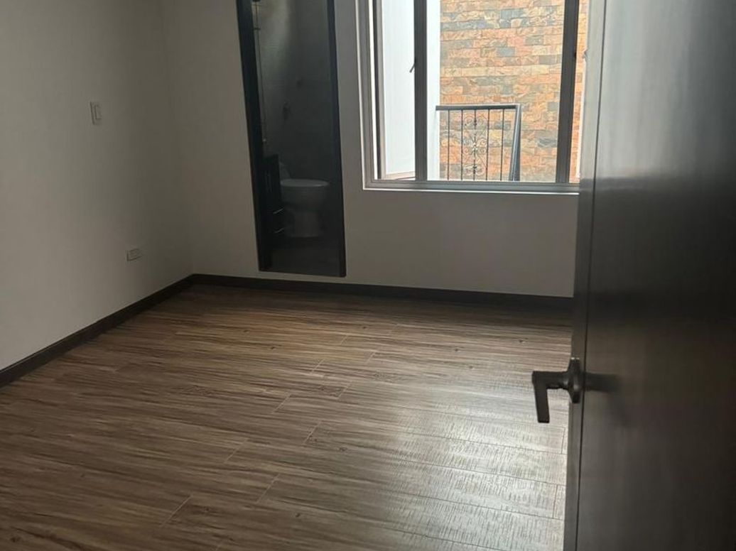Casa de 3 alcobas en venta en Bellavista Occidental, Bogotá, 130 m² · foto 9 de 17