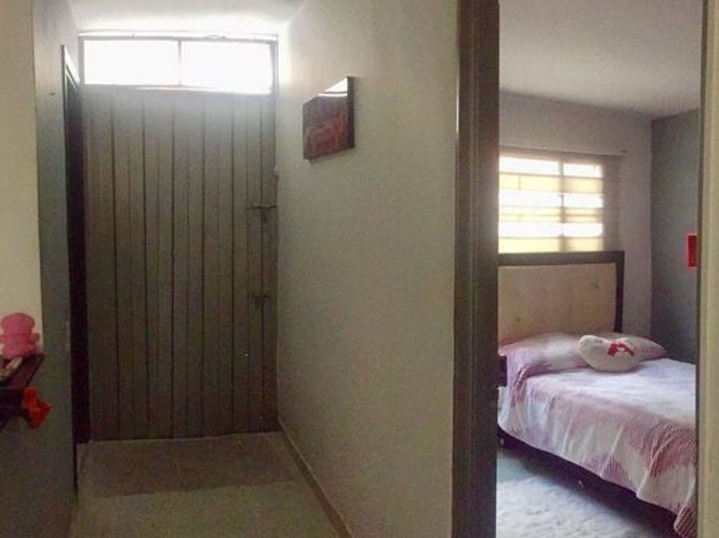 Casa de 6 alcobas en venta en Bravo Paez, Bogotá, 311 m² · foto 8 de 13