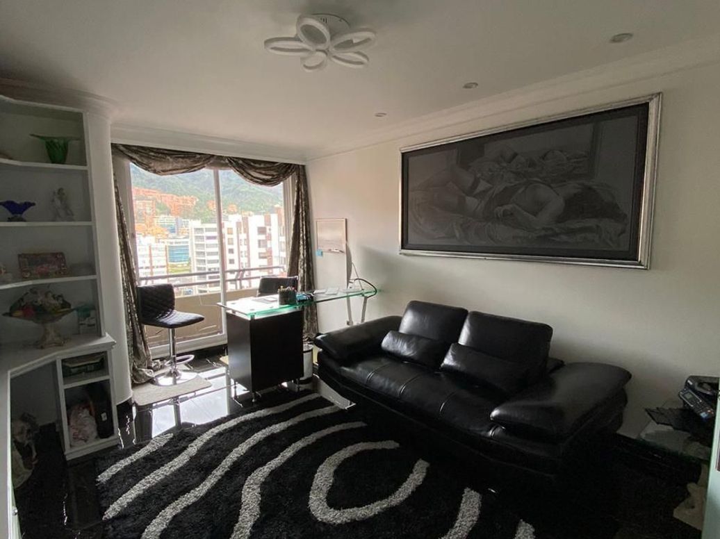 Apartamento de 4 alcobas en venta en Santa Barbara Central, Bogotá, 410 m² · foto 7 de 20