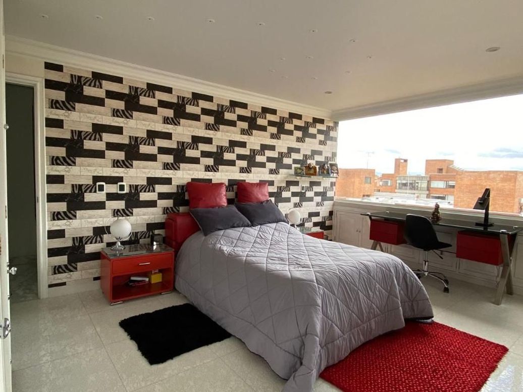 Apartamento de 4 alcobas en venta en Santa Barbara Central, Bogotá, 410 m² · foto 13 de 20