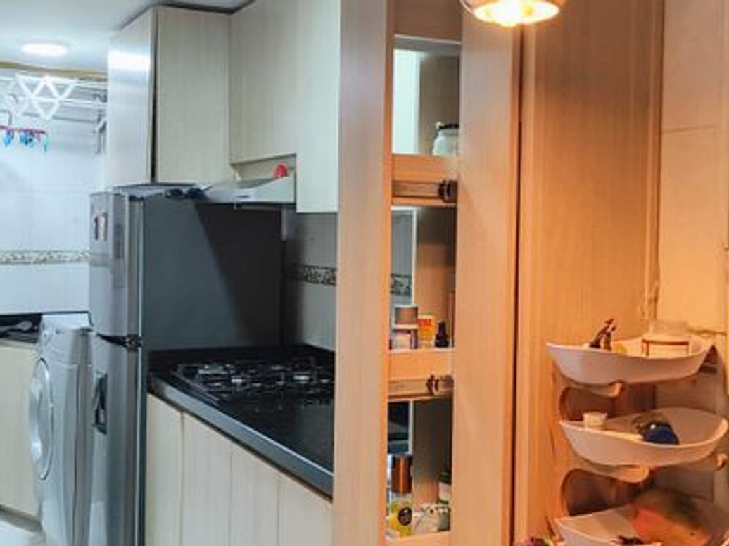Apartamento de 2 alcobas en venta en Las Nieves, Bogotá, 50 m² · foto 2 de 9