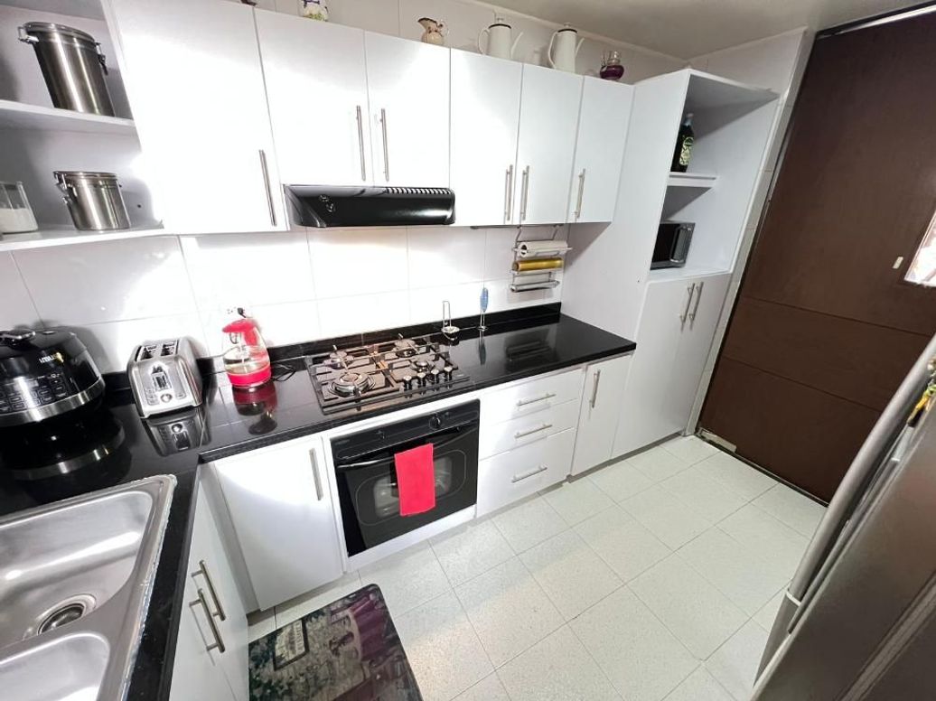 Apartamento de 3 alcobas en venta en Modelia, Bogotá, 103 m² · foto 8 de 20