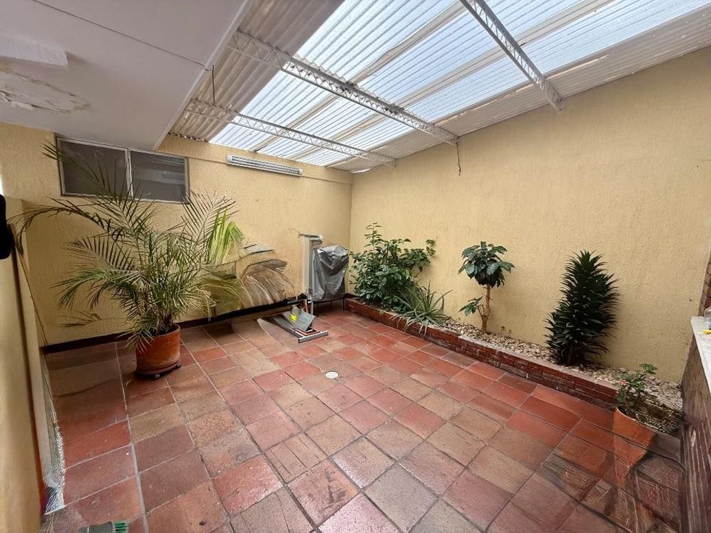 Casa de 4 alcobas en venta en Los Andes, Bogotá, 220 m² · foto 9 de 20