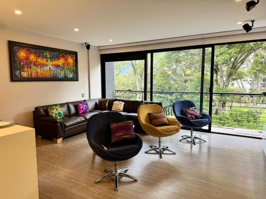 Apartamento de 3 alcobas en venta en Cedritos, Bogotá, 123 m² · foto 9 de 20