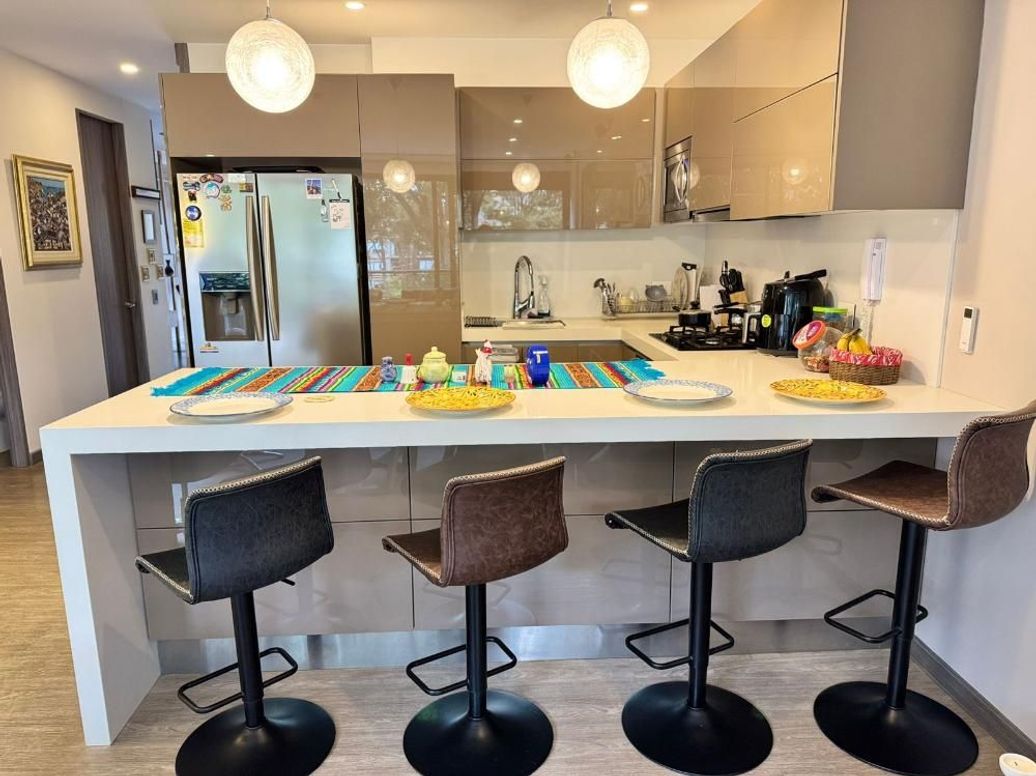 Apartamento de 3 alcobas en venta en Cedritos, Bogotá, 123 m² · foto 11 de 20