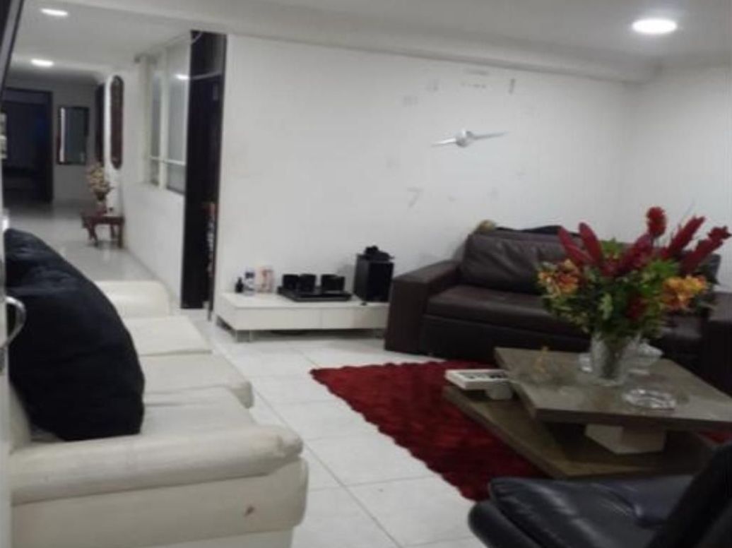 Casa de 6 alcobas en venta en San Antonio De Padua, Bogotá, 300 m² · foto 10 de 11