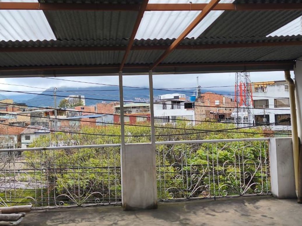 Casa de 6 alcobas en venta en Santander Sur, Bogotá, 568 m² · foto 15 de 20