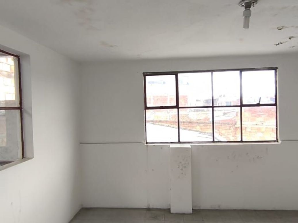 Casa de 6 alcobas en venta en Santander Sur, Bogotá, 568 m² · foto 10 de 20
