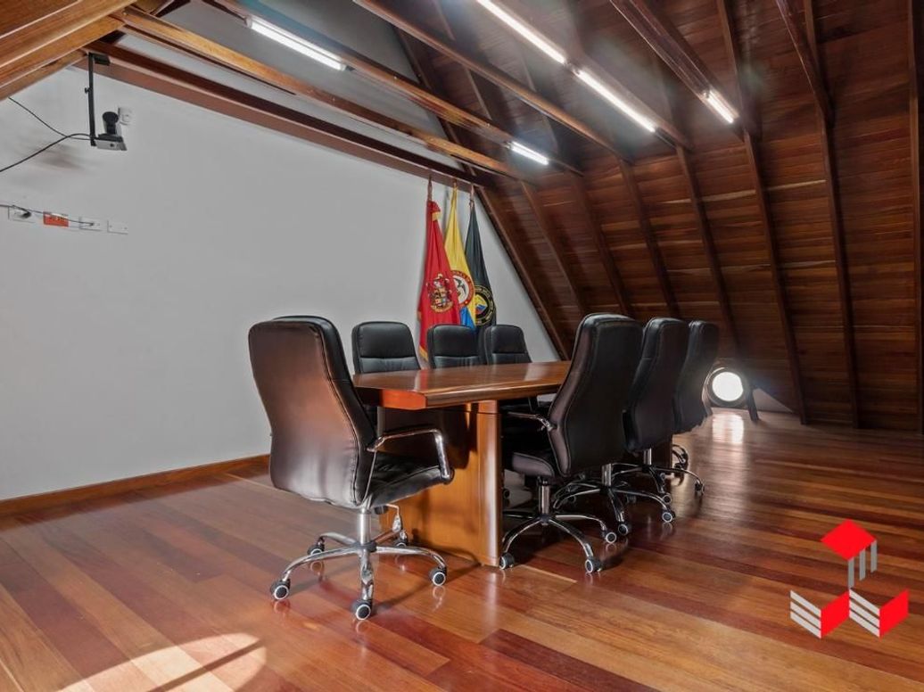 Casa de 6 alcobas en venta en Teusaquillo, Bogotá, 960 m² · foto 3 de 16