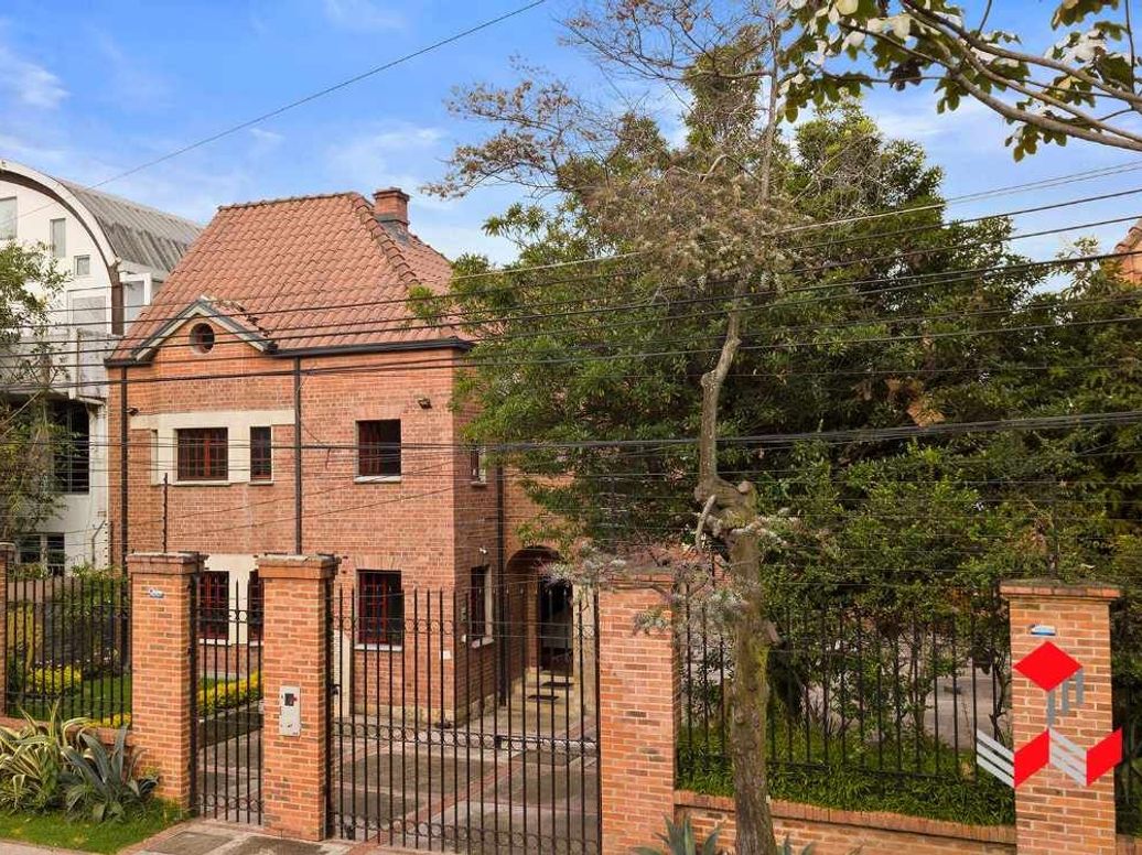 Casa de 6 alcobas en venta en Teusaquillo, Bogotá, 960 m² · foto 16 de 16