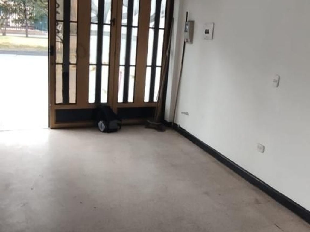 Casa de 6 alcobas en venta en Glorieta De Las Américas, Bogotá, 109 m² · foto 4 de 15
