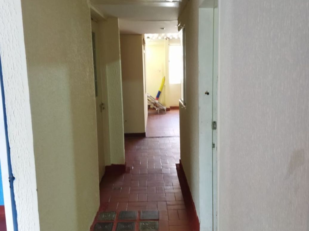 Casa de 6 alcobas en venta en La Gaitana, Bogotá, 260 m² · foto 9 de 17