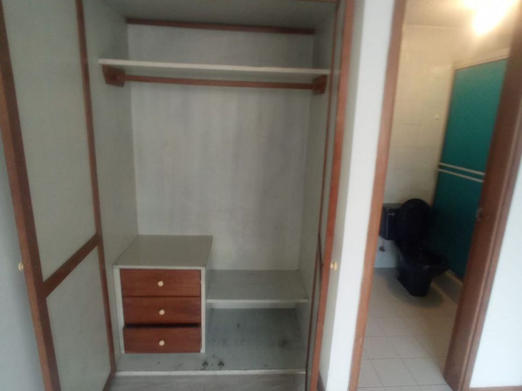 Casa de 6 alcobas en venta en La Isabela, Bogotá, 332 m² · foto 18 de 20