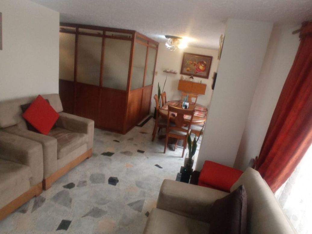 Casa de 6 alcobas en venta en La Isabela, Bogotá, 332 m² · foto 16 de 20