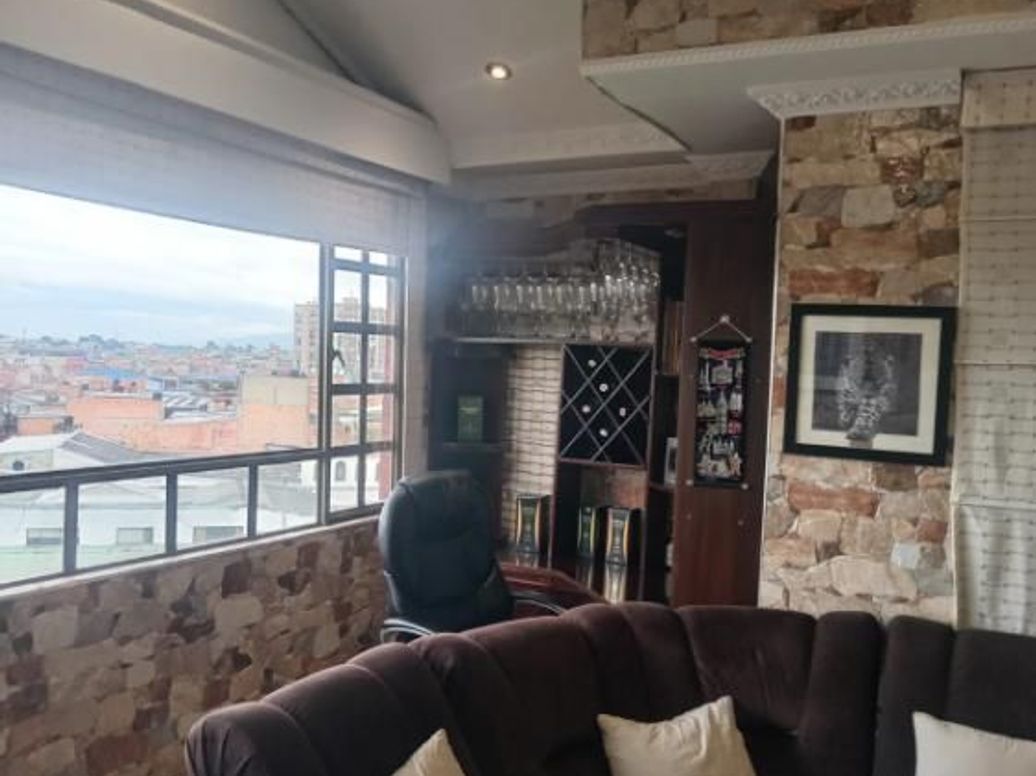 Casa de 6 alcobas en venta en Fontibón, Bogotá · foto 6 de 20