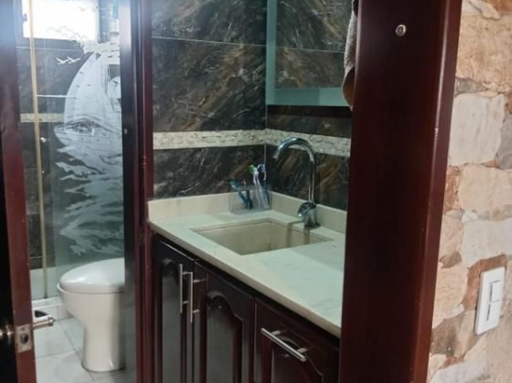Casa de 6 alcobas en venta en Fontibón, Bogotá · foto 17 de 20