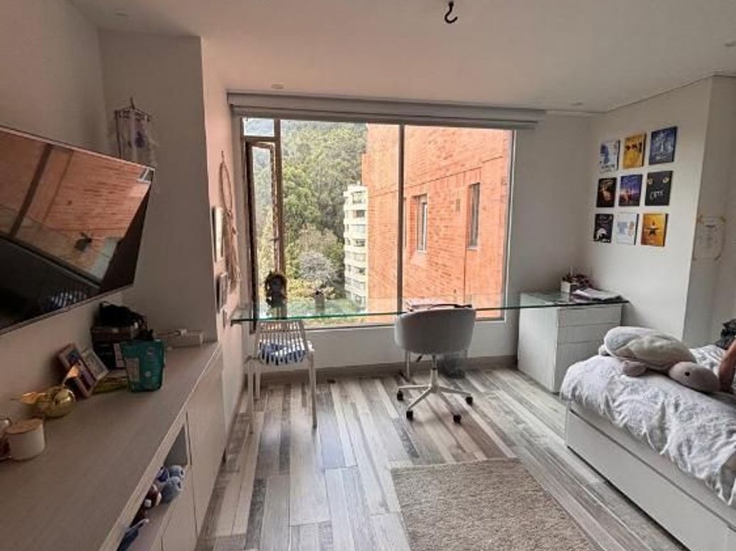 Apartamento de 3 alcobas en venta en Ub. Bosques De Medina, Bogotá, 254 m² · foto 2 de 20