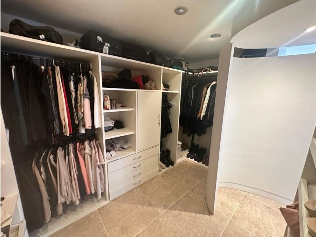 Apartamento de 3 alcobas en venta en Chapinero, Bogotá, 400 m² · foto 9 de 20