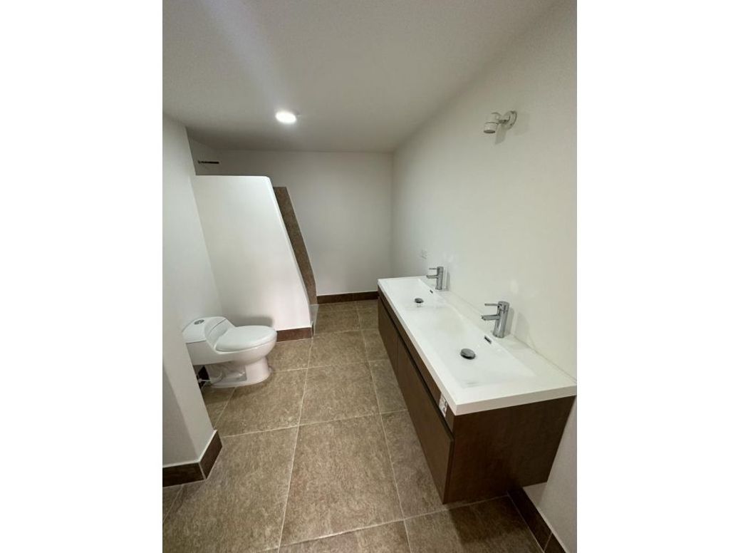 Apartamento de 3 alcobas en venta en Chapinero, Bogotá, 400 m² · foto 4 de 20