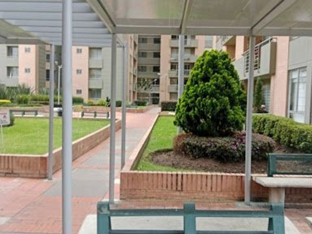 Apartamento de 3 alcobas en venta en Pradera Norte, Bogotá, 108 m² · foto 2 de 20