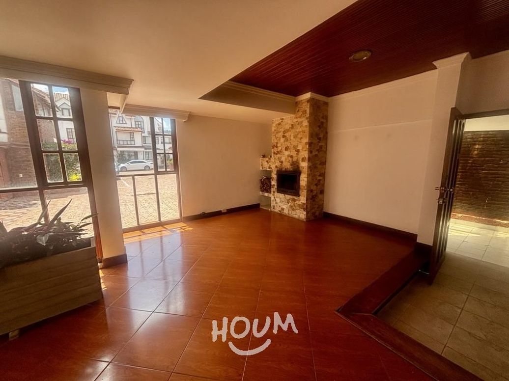 Apartamento de 4 alcobas en venta en San José De Bavaria, Bogotá, 220 m² · foto 3 de 20
