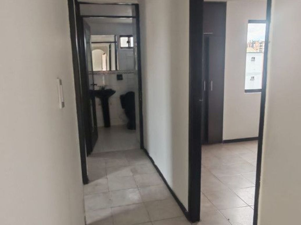 Apartamento de 3 alcobas en venta en Batallón Caldas, Bogotá · foto 12 de 14