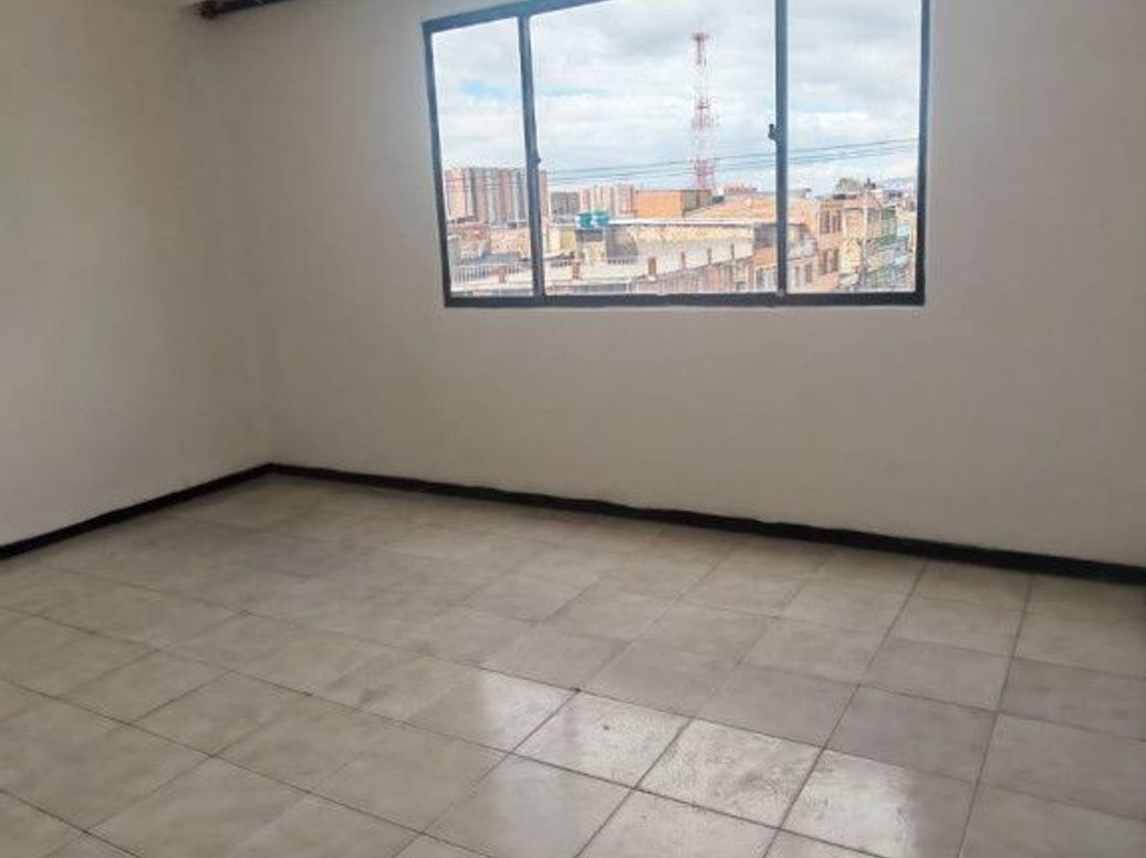 Apartamento de 3 alcobas en venta en Batallón Caldas, Bogotá · foto 13 de 14