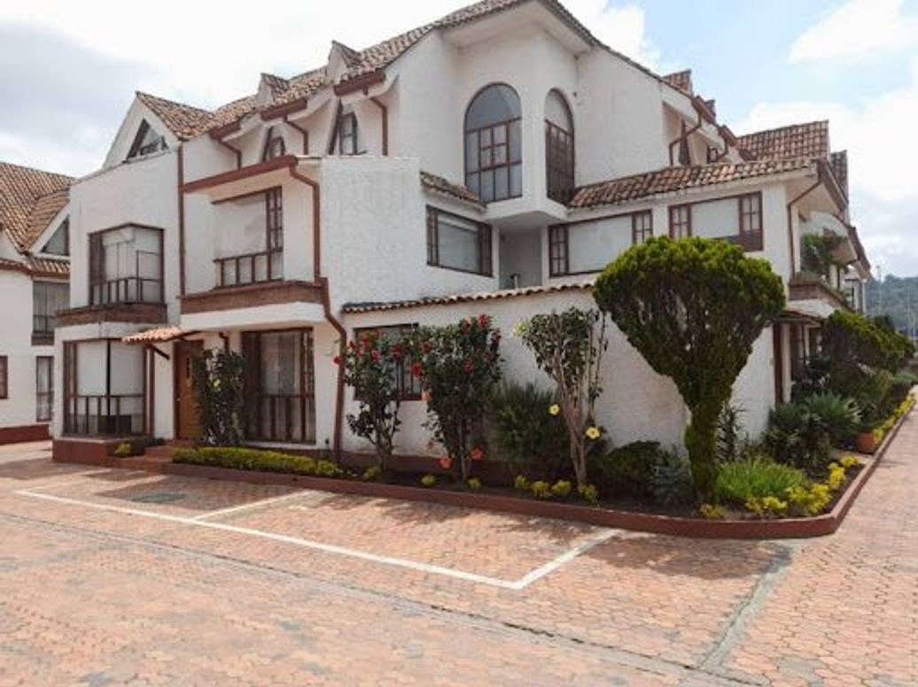 Casa de 4 alcobas en venta en San José De Bavaria, Bogotá, 176 m² · foto 3 de 20