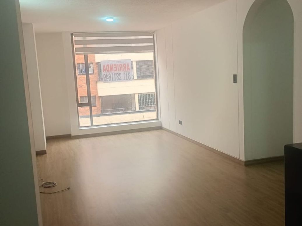 Apartamento de 3 alcobas en arriendo en María Cristina, Bogotá, 76 m² · foto 3 de 17