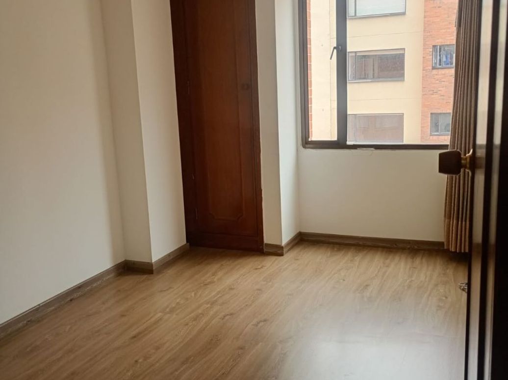 Apartamento de 3 alcobas en arriendo en María Cristina, Bogotá, 76 m² · foto 15 de 17