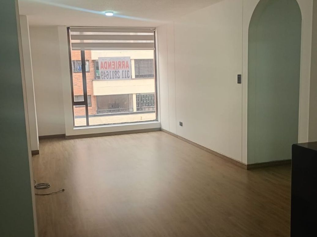 Apartamento de 3 alcobas en arriendo en María Cristina, Bogotá, 76 m² · foto 2 de 17