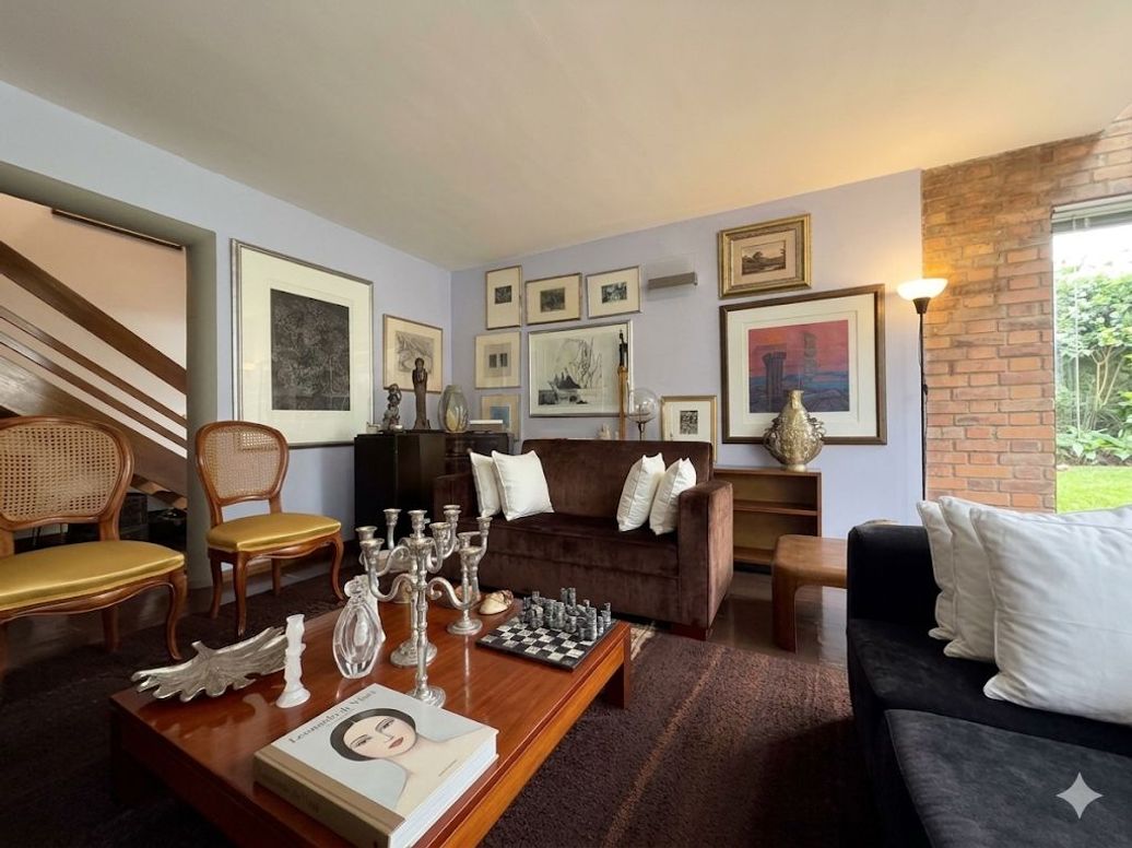 Casa de 3 alcobas en venta en Niza, Bogotá, 220 m² · foto 2 de 20