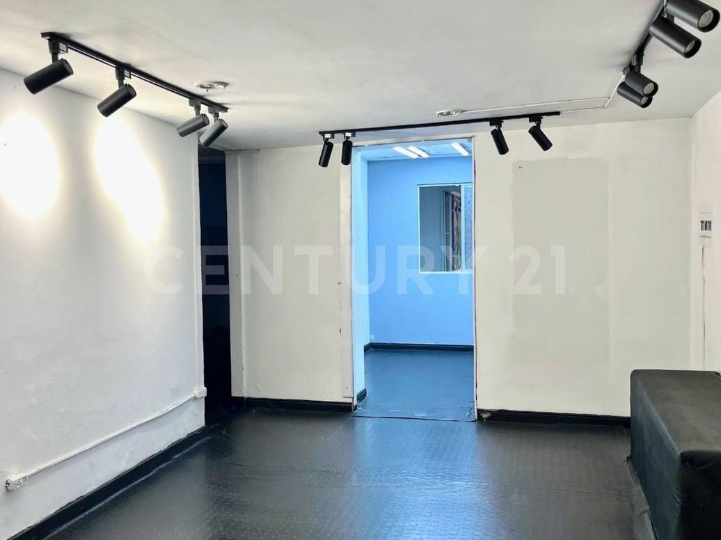 Casa de 4 alcobas en venta en Urbanización San Martín, Bogotá, 230 m² · foto 4 de 13