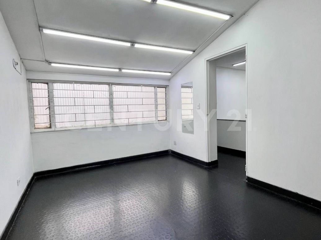 Casa de 4 alcobas en venta en Urbanización San Martín, Bogotá, 230 m² · foto 5 de 13