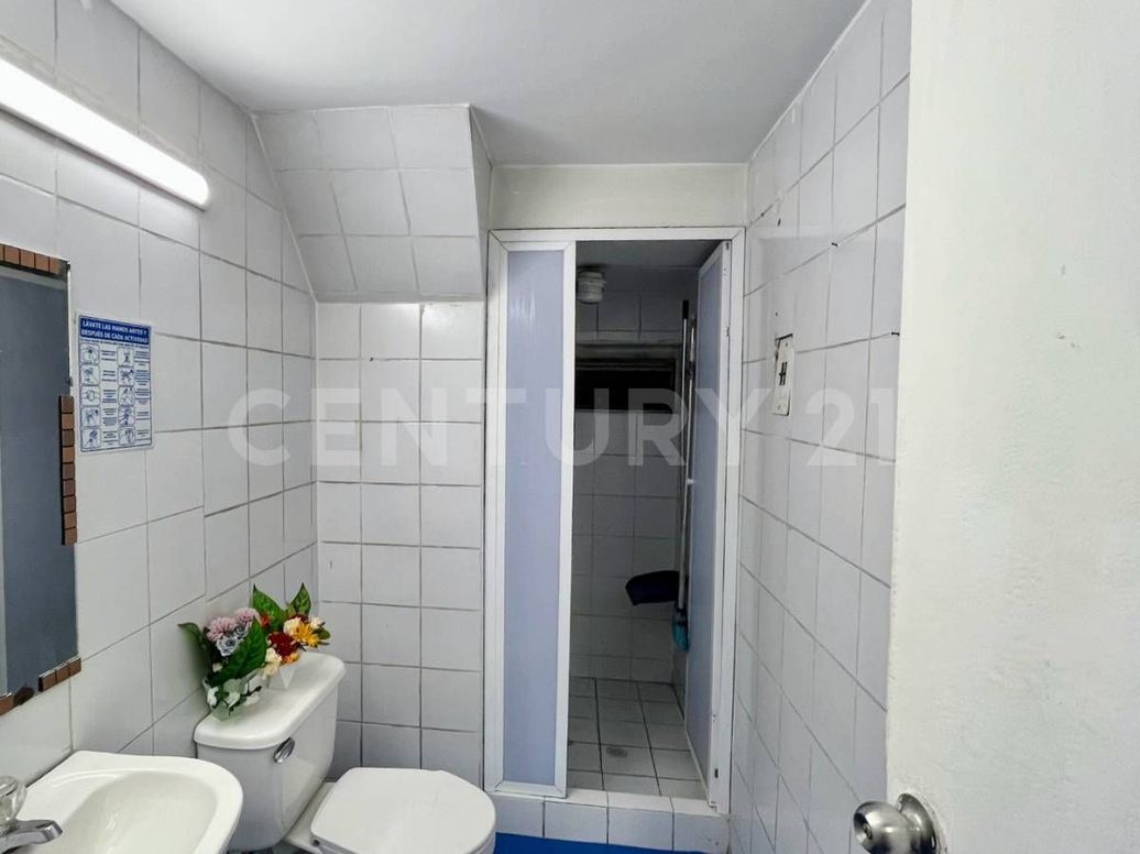 Casa de 4 alcobas en venta en Urbanización San Martín, Bogotá, 230 m² · foto 13 de 13