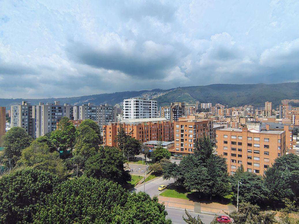 Apartamento de 2 alcobas en venta en Los Cedritos, Bogotá, 72 m² · foto 13 de 19