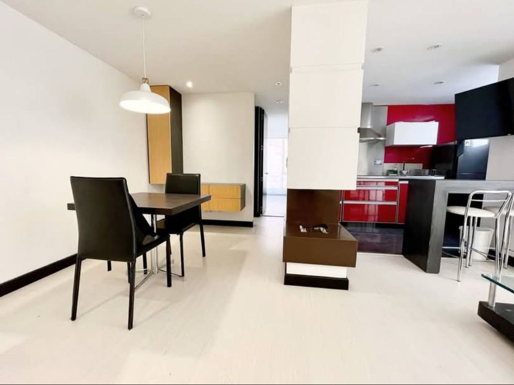 Apartaestudio en venta en Chicó Norte, Bogotá, 50 m² · foto 3 de 8