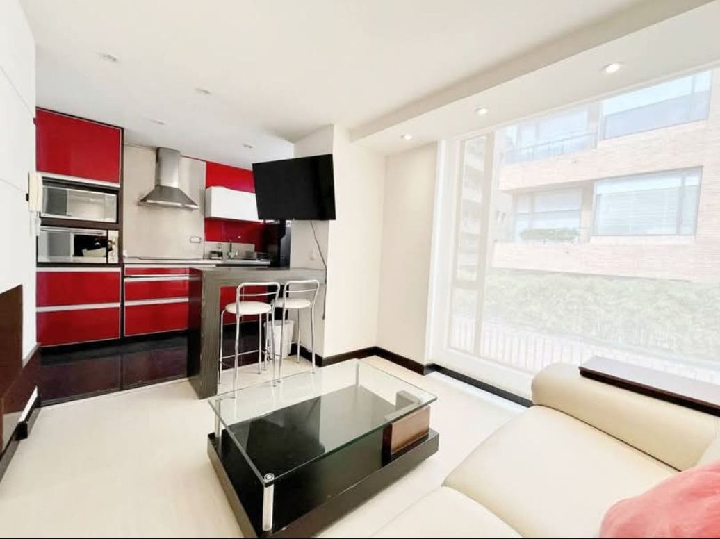 Apartaestudio en venta en Chicó Norte, Bogotá, 50 m² · foto 2 de 8