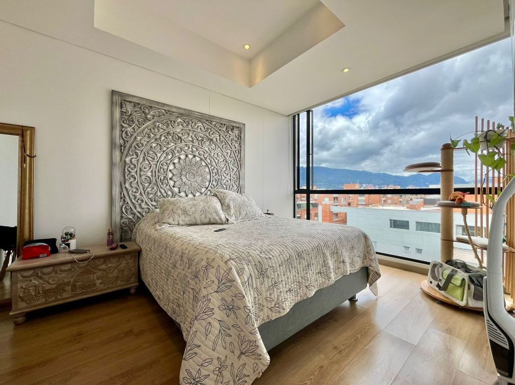 Apartamento de 1 alcoba en venta en Santa Barbara Occidental, Bogotá, 54 m² · foto 11 de 17