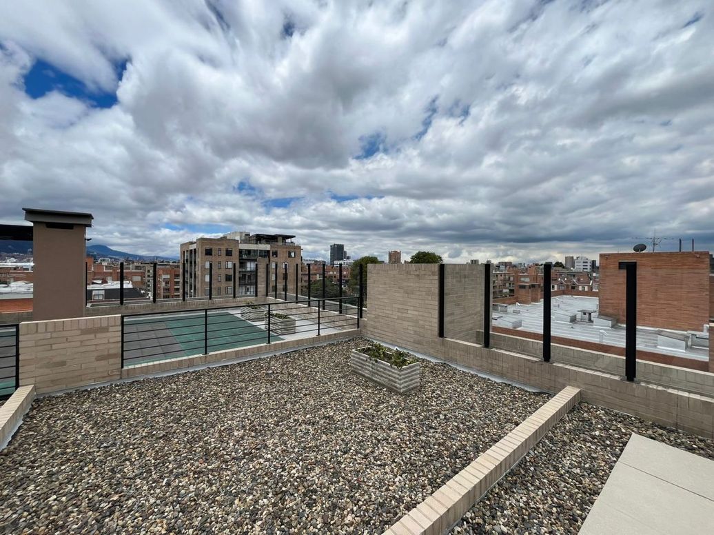 Apartamento de 1 alcoba en venta en Santa Barbara Occidental, Bogotá, 54 m² · foto 16 de 17