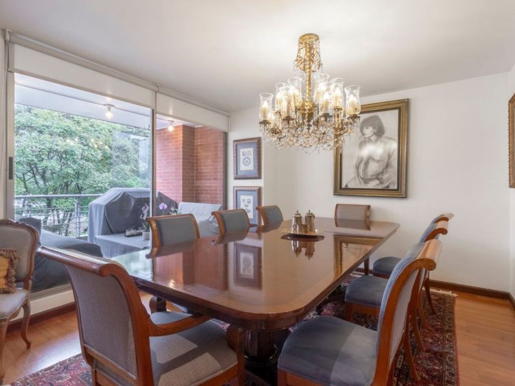 Apartamento de 2 alcobas en venta en La Cabrera, Bogotá, 131 m² · foto 5 de 15