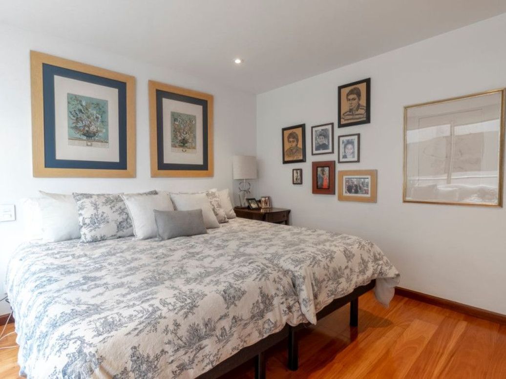 Apartamento de 2 alcobas en venta en La Cabrera, Bogotá, 131 m² · foto 9 de 15
