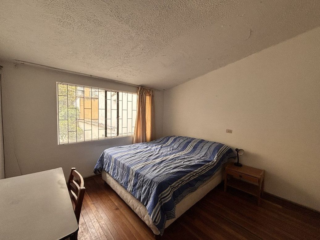 Casa de 4 alcobas en venta en Estoril, Bogotá, 320 m² · foto 10 de 15