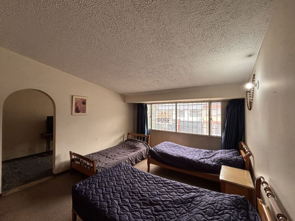 Casa de 4 alcobas en venta en Estoril, Bogotá, 320 m² · foto 4 de 15